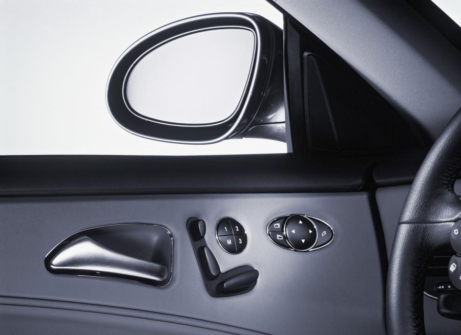  Mercedes-Benz CLS-Class 2005 года  (фото 127 из 343)